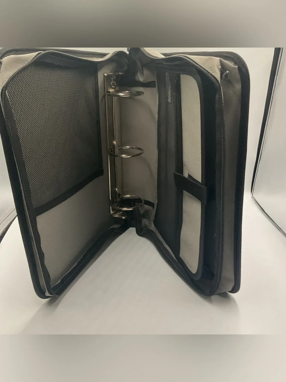 Mojo Black 3 Ring 2.25” Zipper Binder File Folder Tablet Storage School Organize
